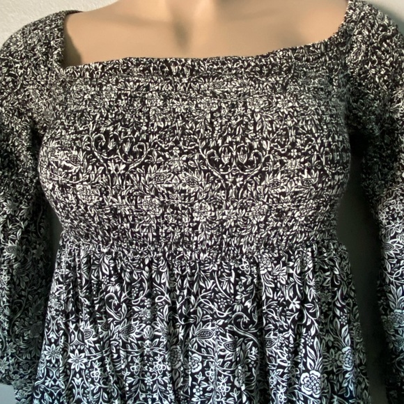 Smocked Bell Sleeve Dress - Picture 5 of 9